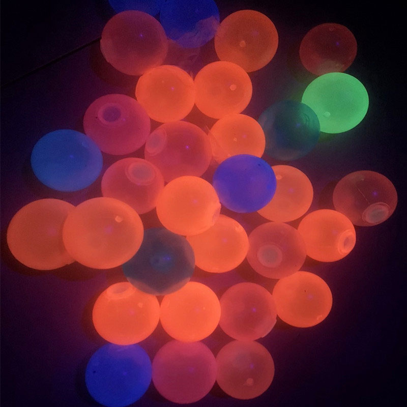 Sticky glow-in-the-dark bouncy ball